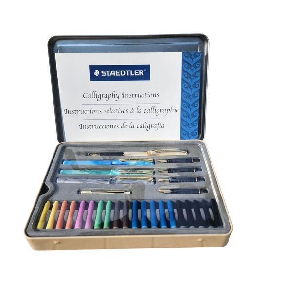 STAEDTLER Deluxe 33-Piece Calligraphy Pen Set - Picture 2 of 6